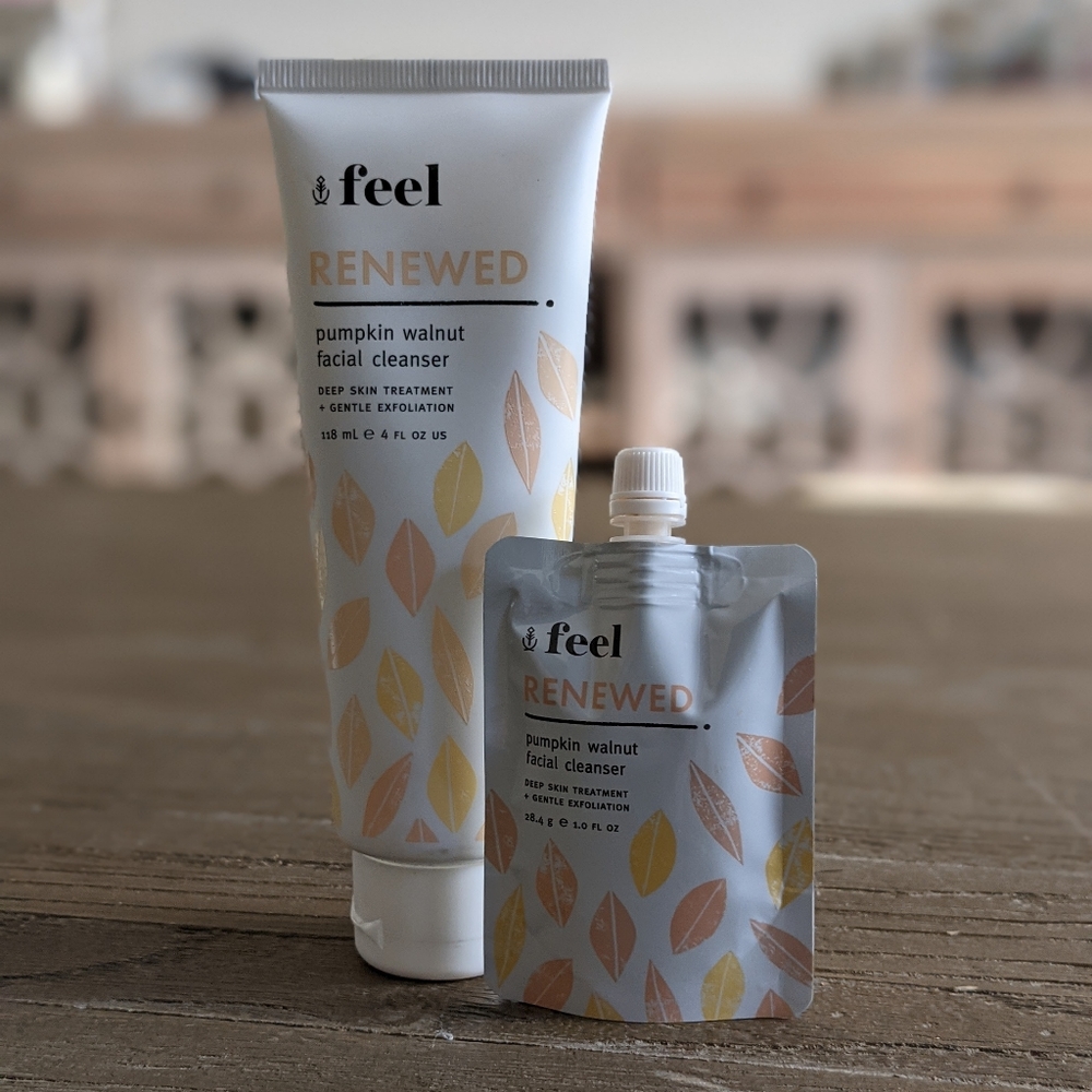 Set, Feel Renewed Pumpkin Walnut Facial Cleanser